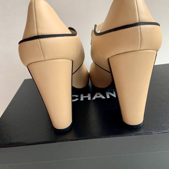 Chanel Colorblock Mary Jane Pumps Tan Black Retro Block Heel - Picture 3 of 12